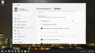 How to move Taskbar on Windows 11