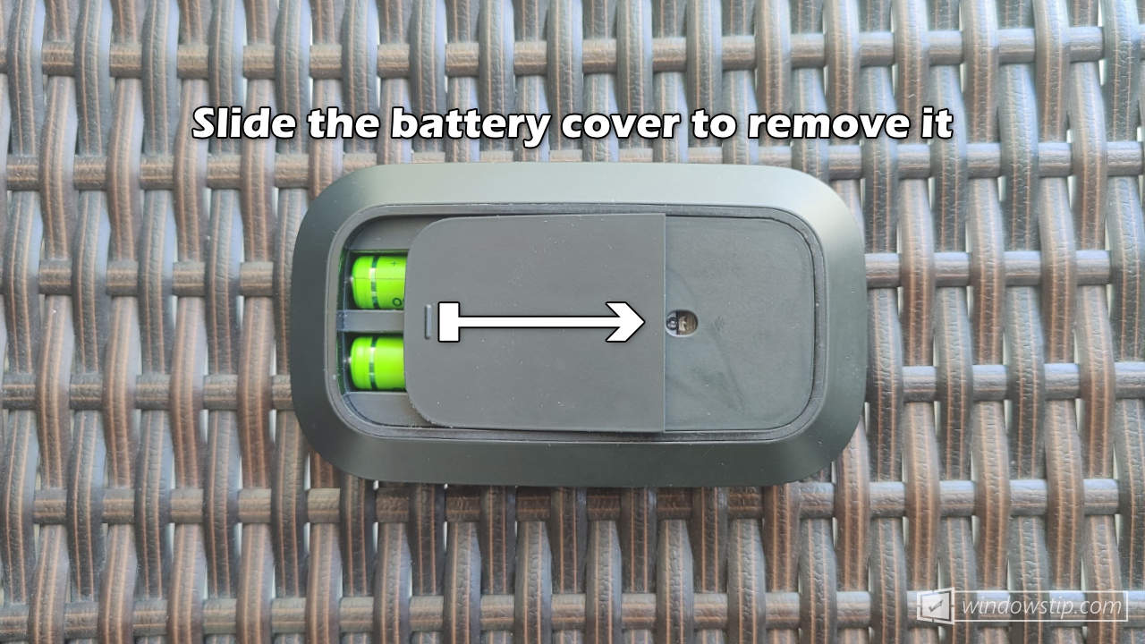 Designer Bluetooth Mouse - Side battery cover to remove it
